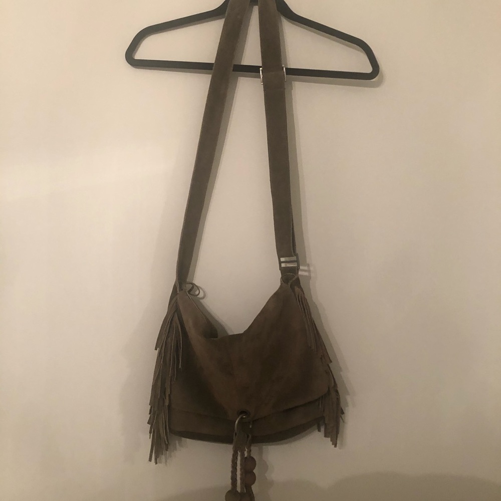 🦋🦋RIPCURL suede green purse